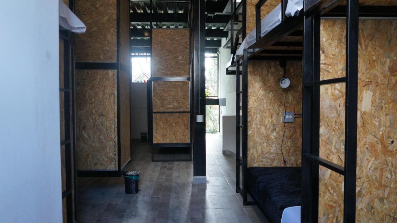 Nativo Hostel Medellín Esterno foto