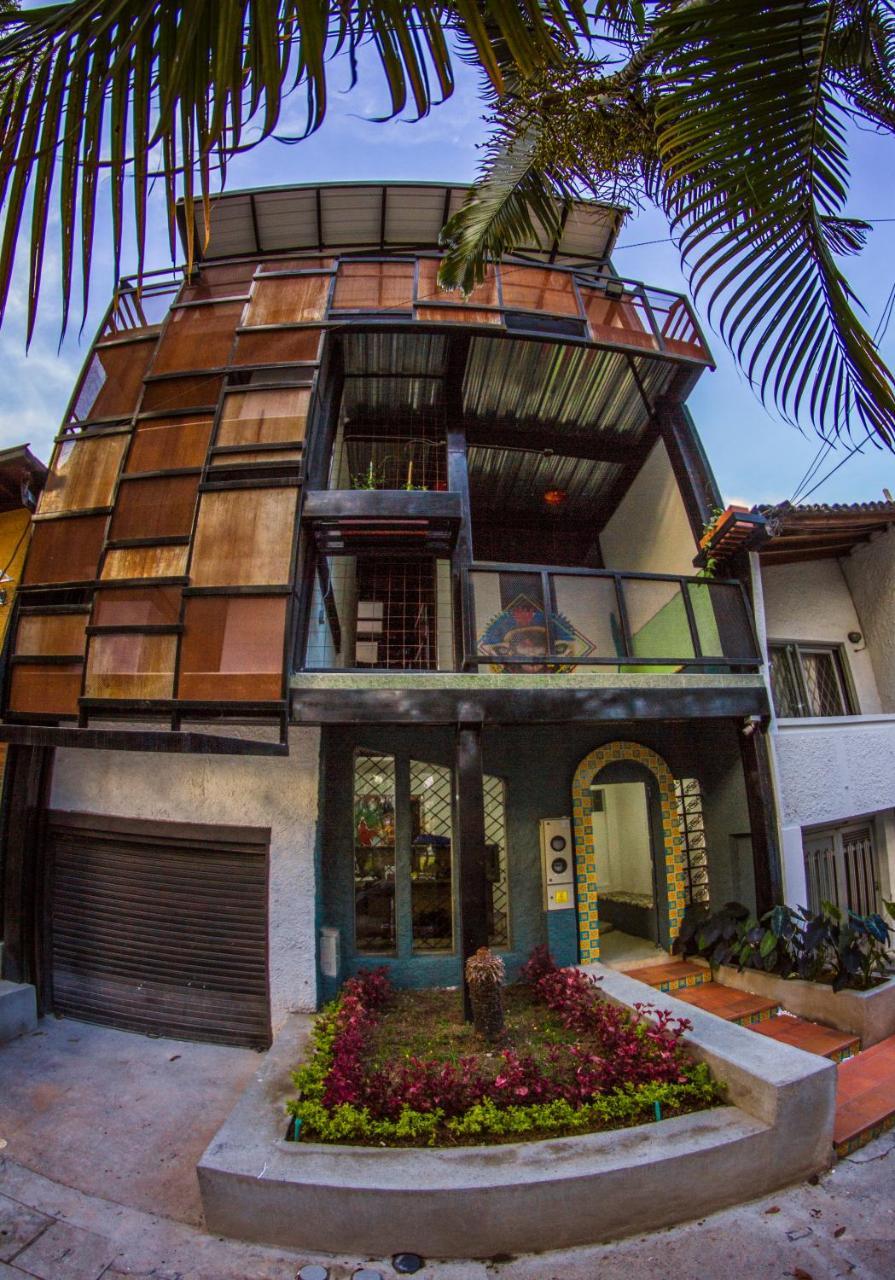 Nativo Hostel Medellín Esterno foto