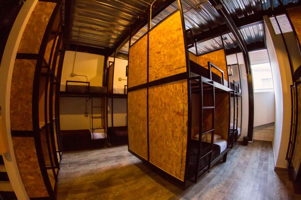 Nativo Hostel Medellín Esterno foto
