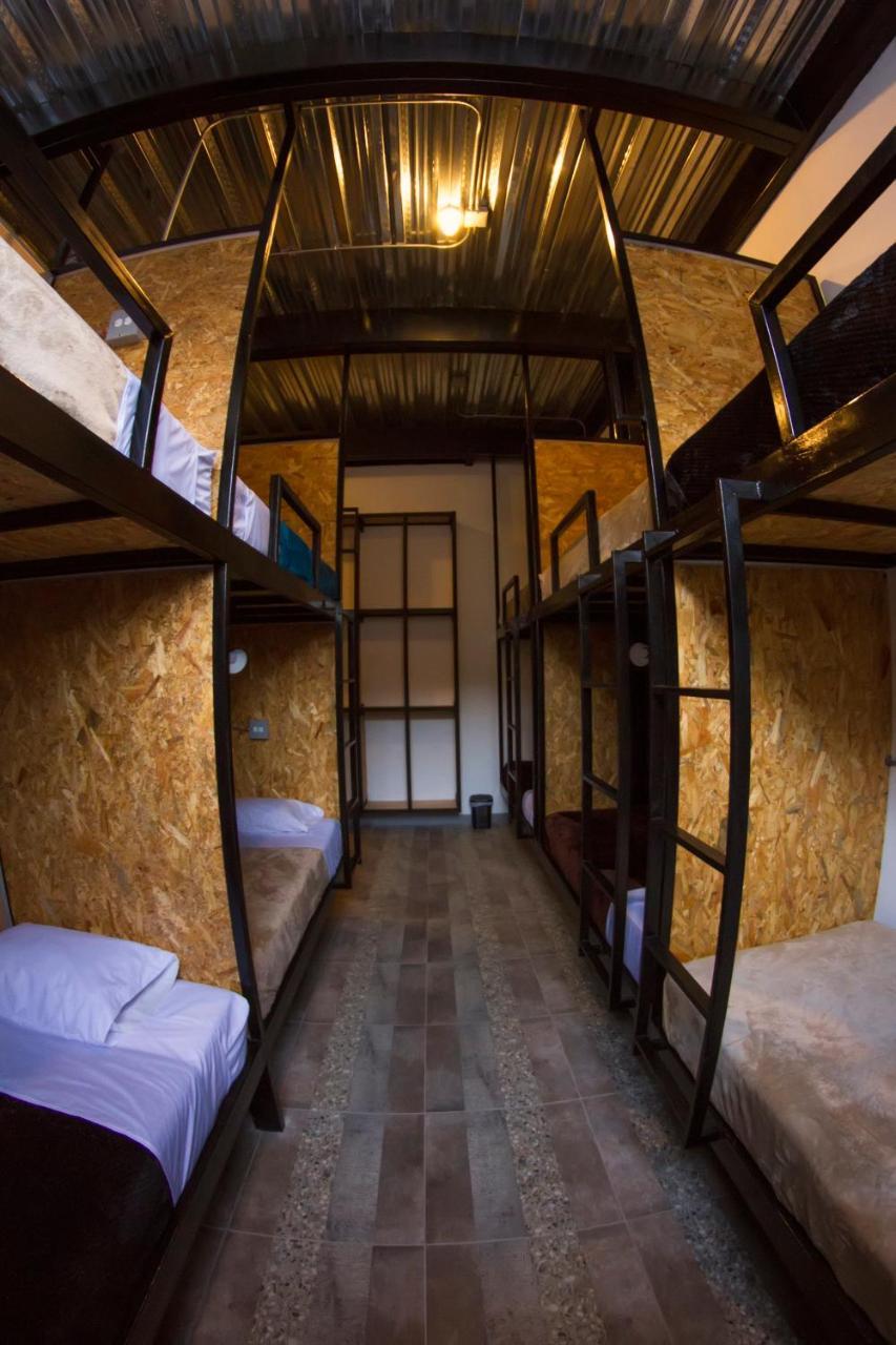 Nativo Hostel Medellín Esterno foto
