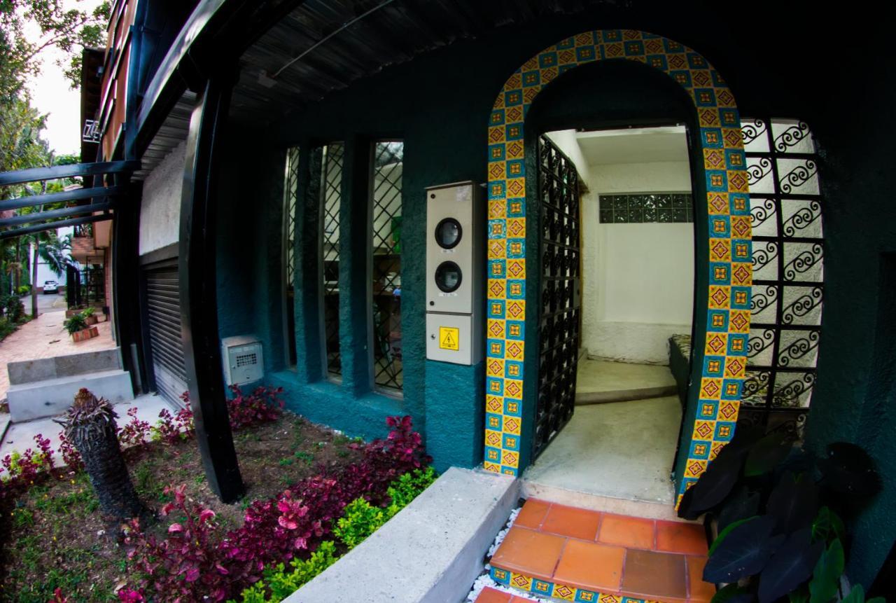Nativo Hostel Medellín Esterno foto
